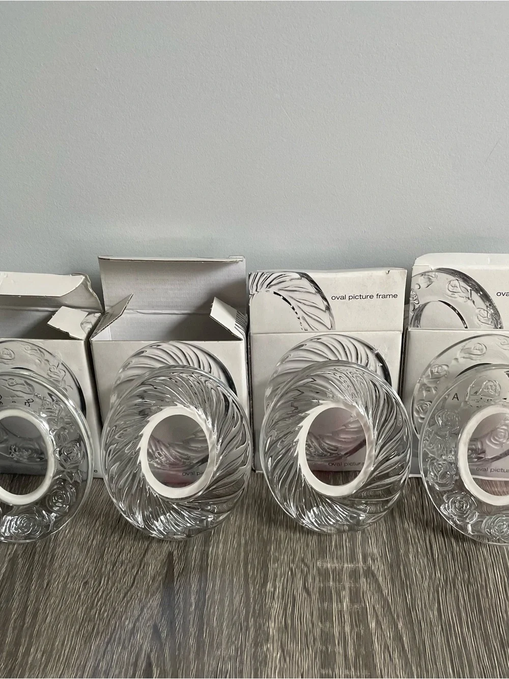 SWIRL & GARDEN Clear Oval Glass Picture Frame - Set of 4